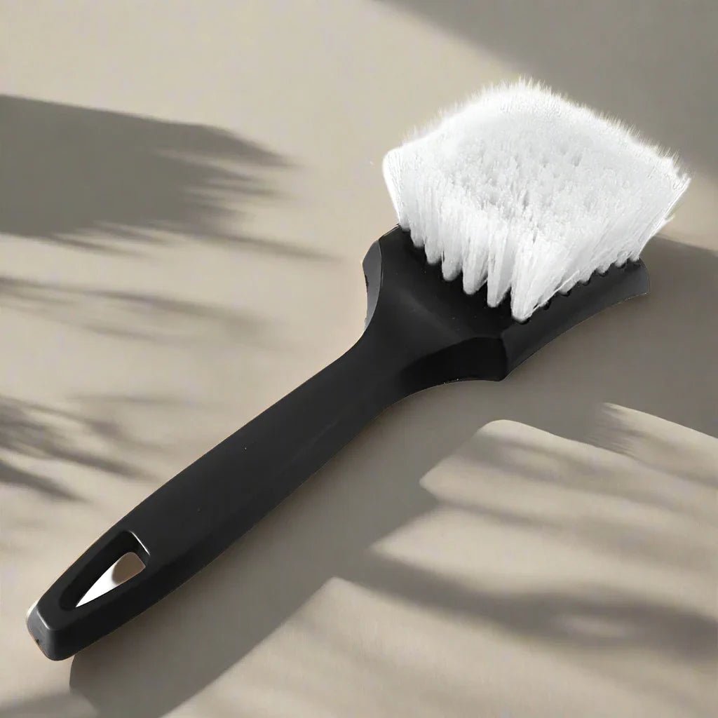 Brosse Nettoyage - TireBrush™ - Blanc - Raffinement Auto